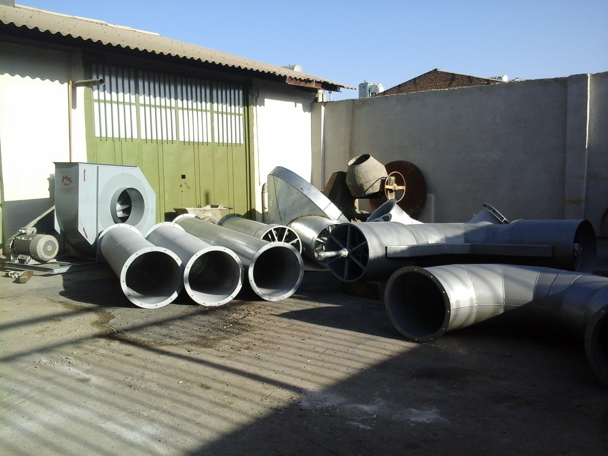 Production-floor integration or execution sequence photo.